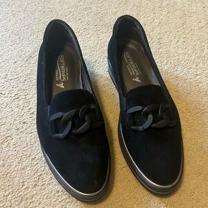 EUC Softwaves loafers black size 40.5